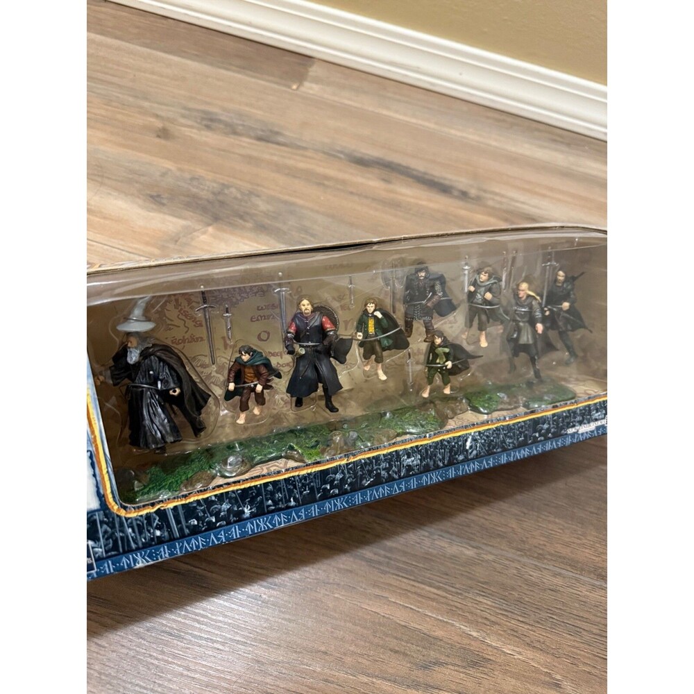 Lord of the Rings Fellowship Collection "Armies of Middle Earth" New Set
